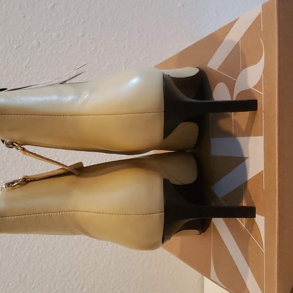 🚨 Flash Sale 🚨ZARA Booties - Picture 3 of 4